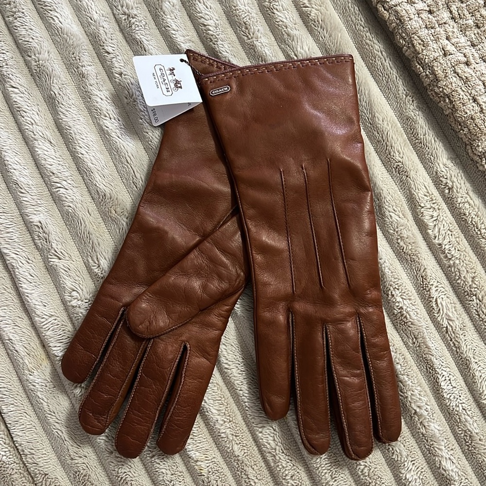 Coach Leather Gloves Tobacco NWT